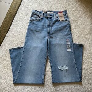 NWT Levi's Ribcage Bells High Rise Distressed Women’s Jeans Size 29/32